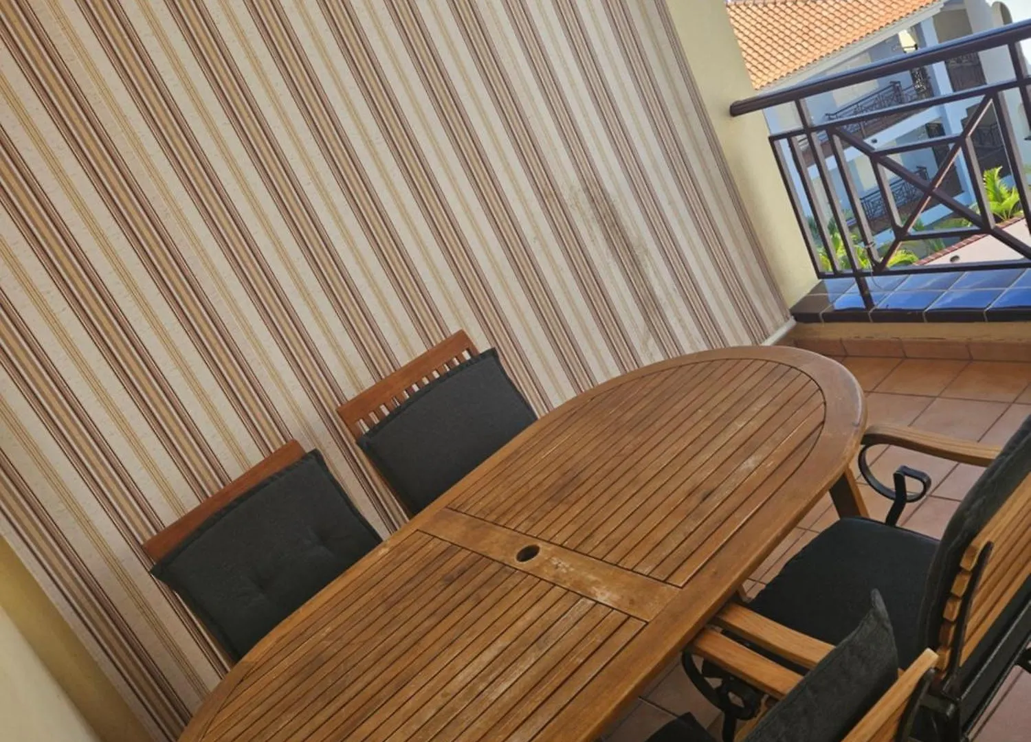 Apartment Dinastia B401 By Tenerife Rental & Sales Los Cristianos  Spain